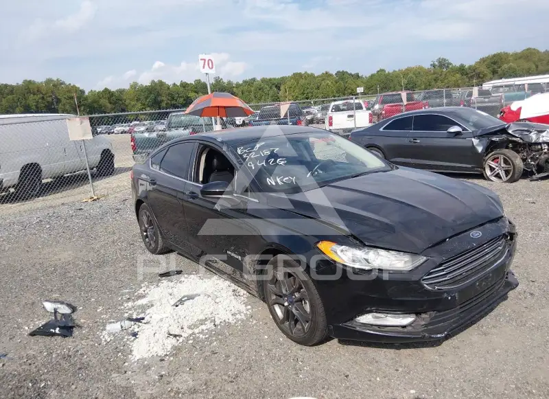 2018 Ford FUSION фото