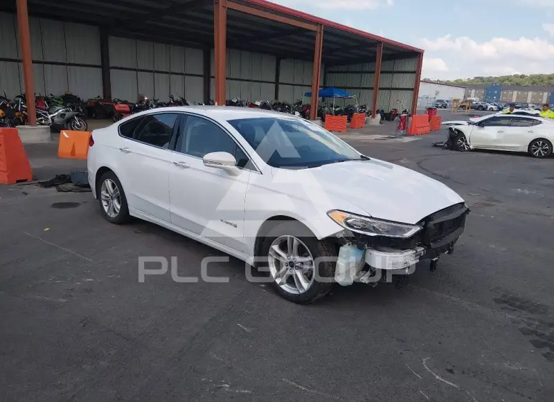 2018 Ford FUSION фото