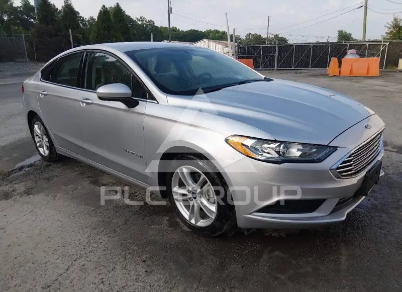 2018 Ford FUSION фото