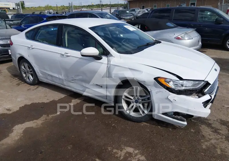 2018 Ford FUSION фото