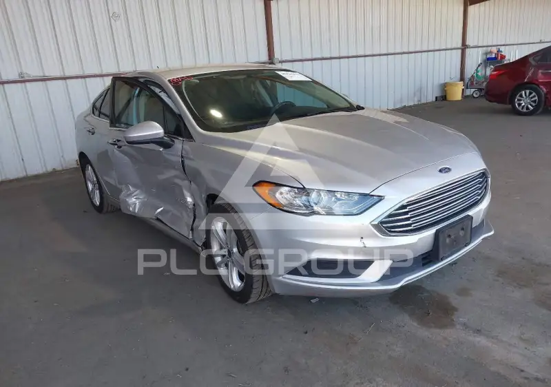 2018 Ford FUSION фото