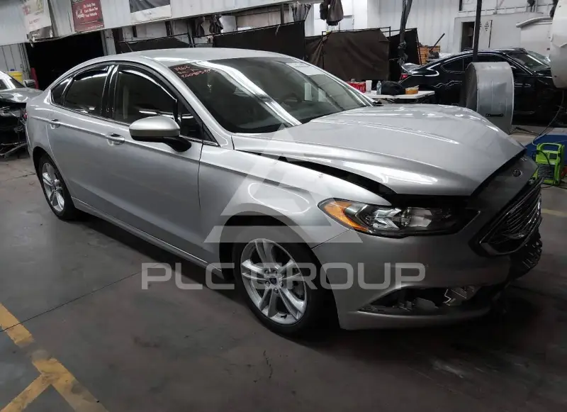 2018 Ford FUSION фото