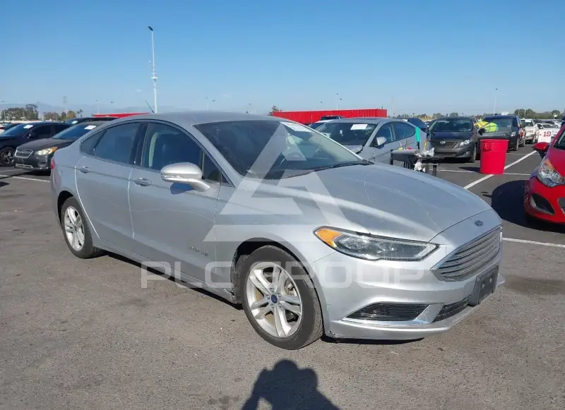 2018 Ford FUSION photo