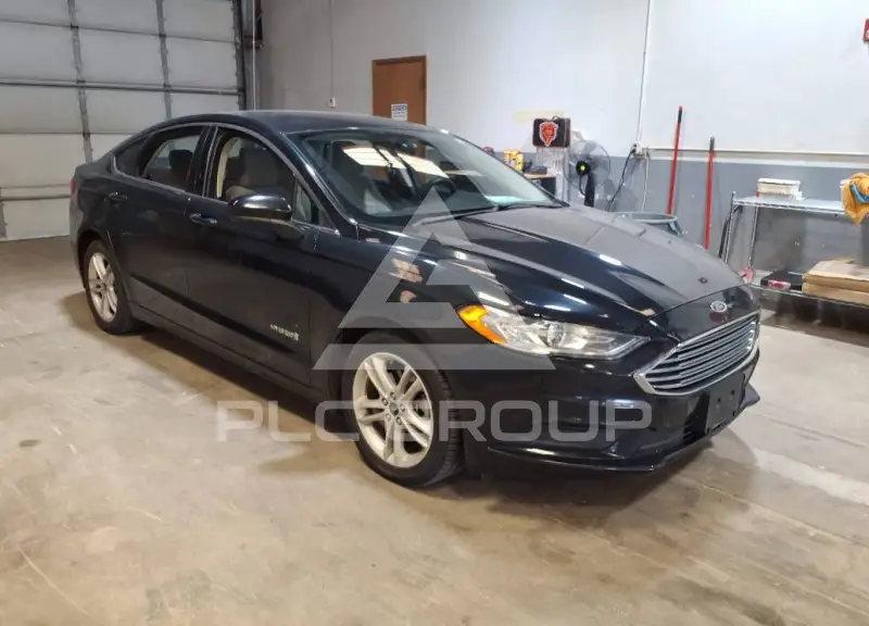 2018 Ford FUSION фото
