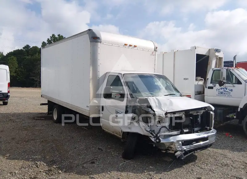 2018 Ford E-450 photo