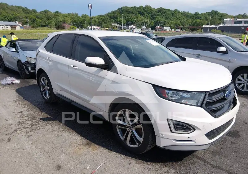 2018 Ford EDGE photo