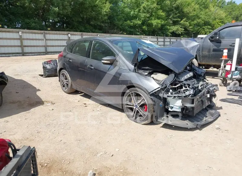 2018 Ford FOCUS фото