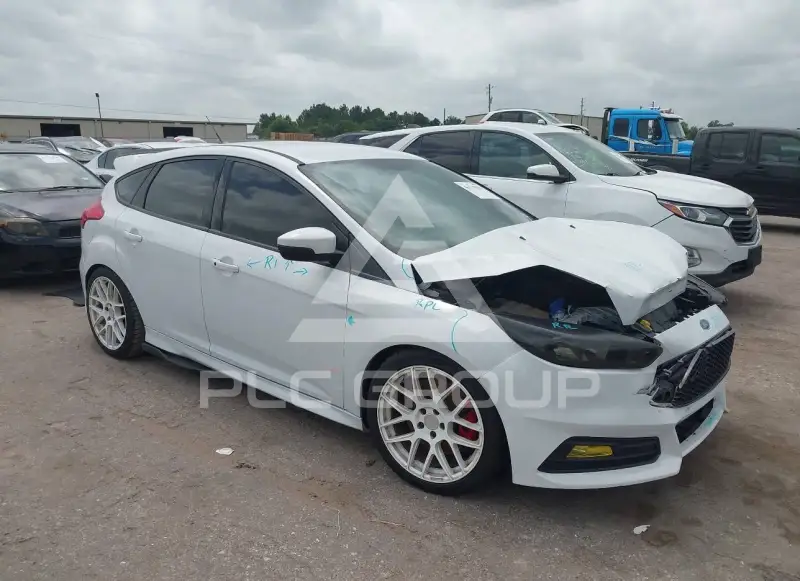 2018 Ford FOCUS фото