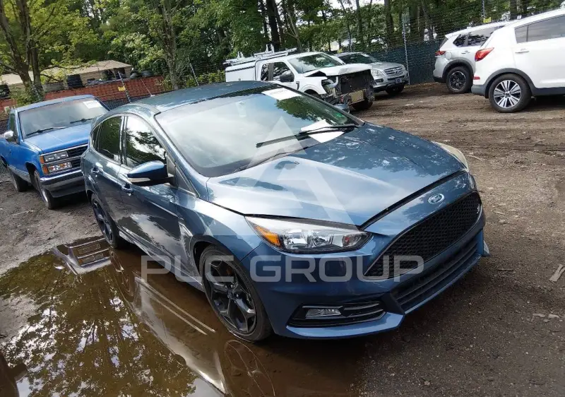 2018 Ford FOCUS фото