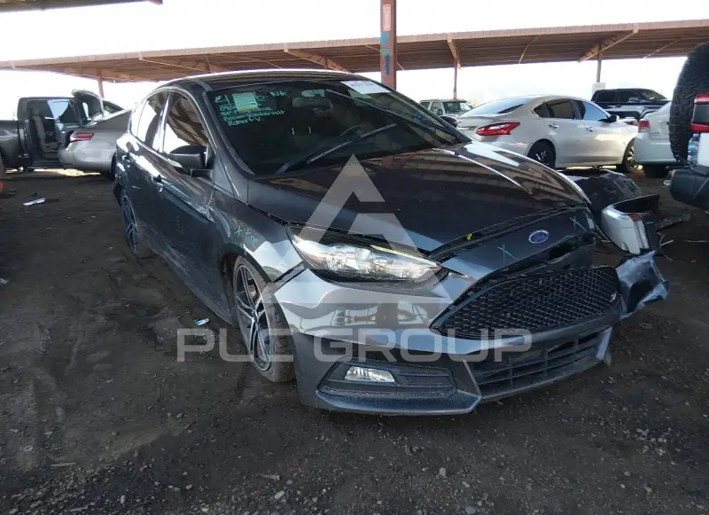2018 Ford FOCUS фото