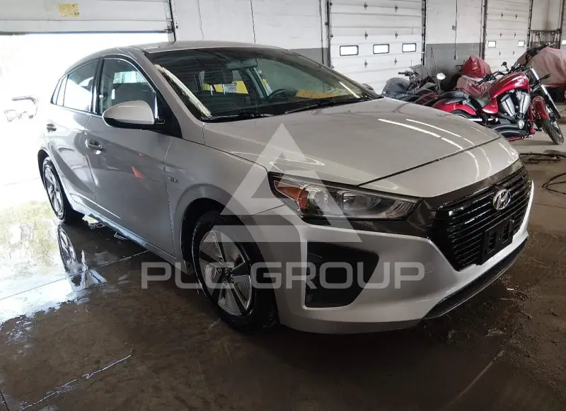 2018 Hyundai Ioniq photo