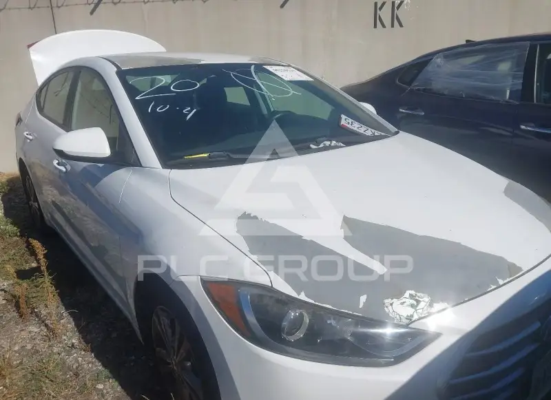 2018 Hyundai Elantra photo