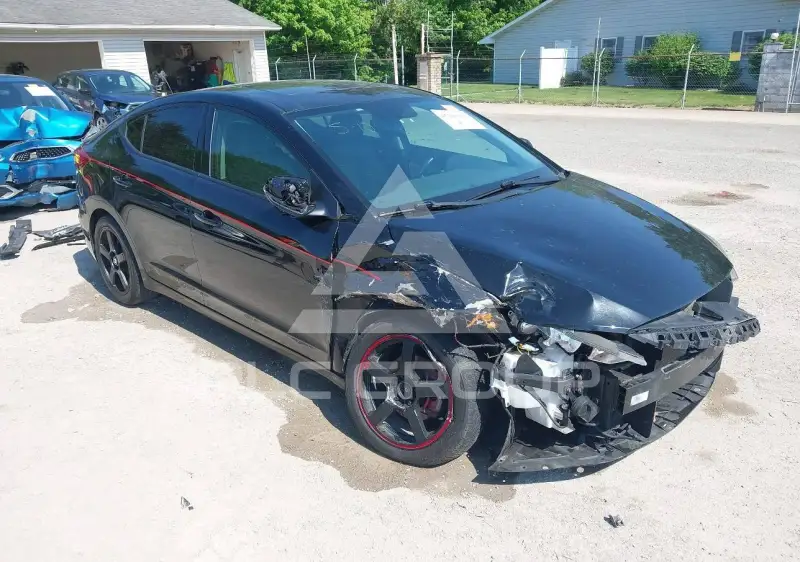 2018 Hyundai Elantra photo