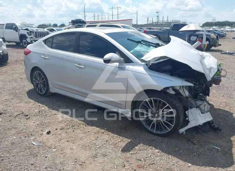 2018 Hyundai Elantra photo