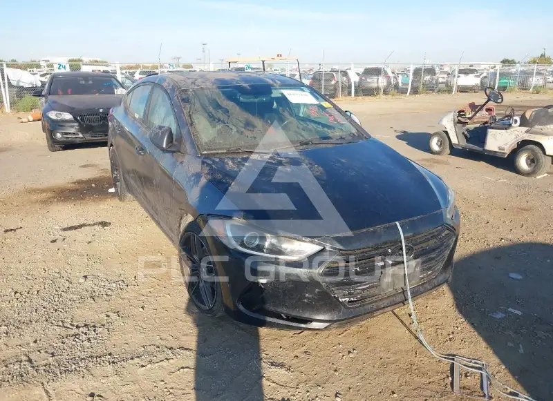 2018 Hyundai Elantra photo
