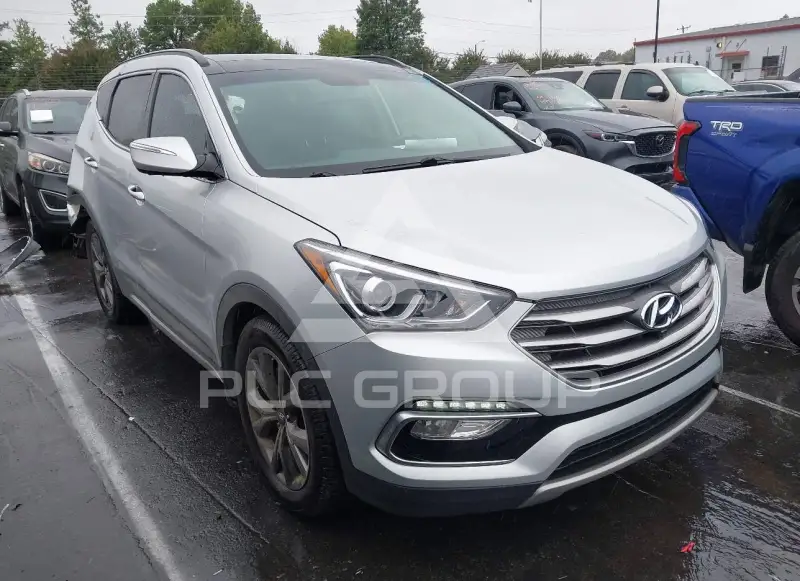 2018 Hyundai Santa Fe photo