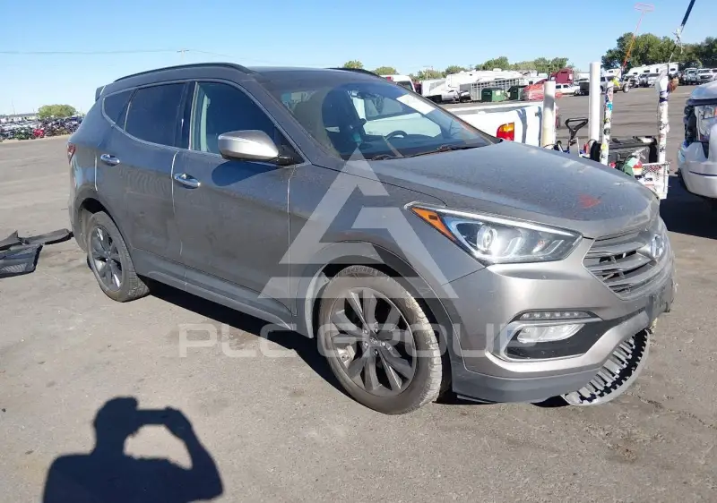 2018 Hyundai Santa Fe photo