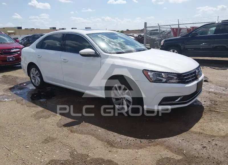 2018 Volkswagen Passat photo