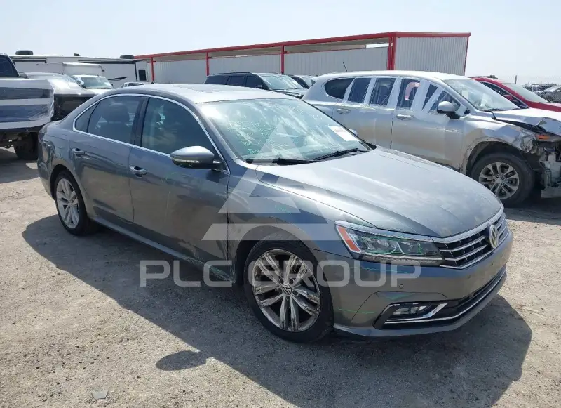 2018 Volkswagen Passat photo