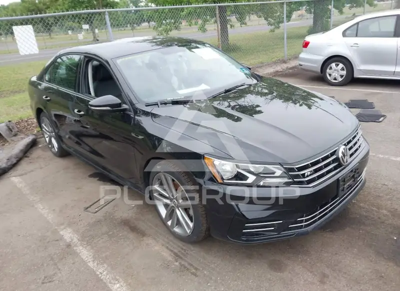 2018 Volkswagen Passat фото