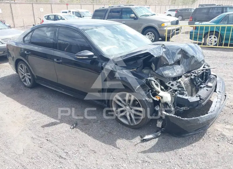 2018 Volkswagen Passat photo