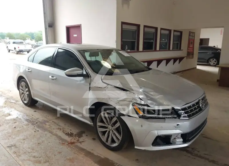 2018 Volkswagen Passat фото