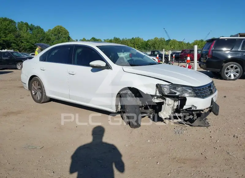2018 Volkswagen Passat photo