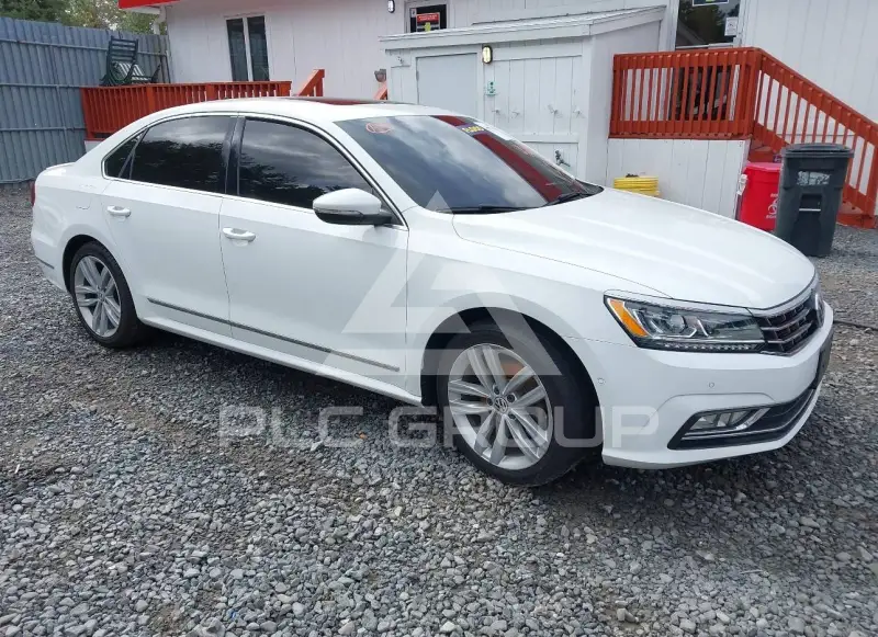 2018 Volkswagen Passat фото
