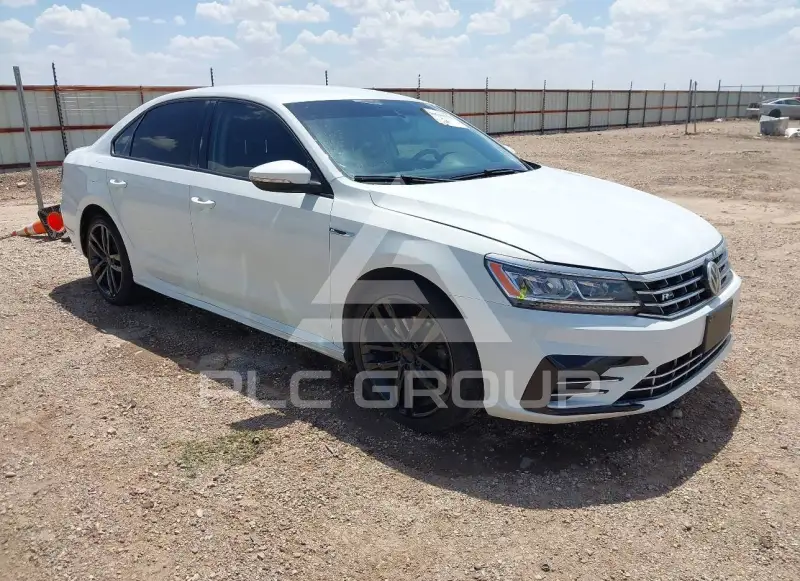 2018 Volkswagen Passat photo