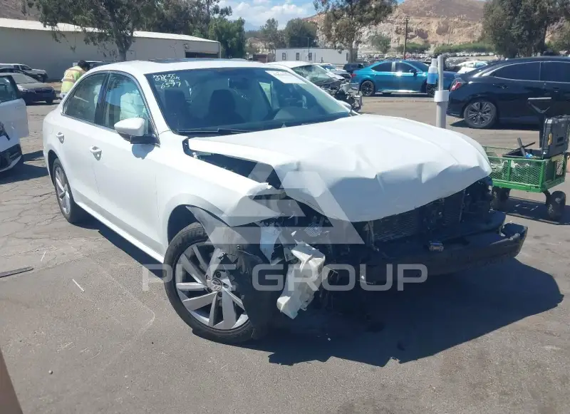 2018 Volkswagen Passat фото