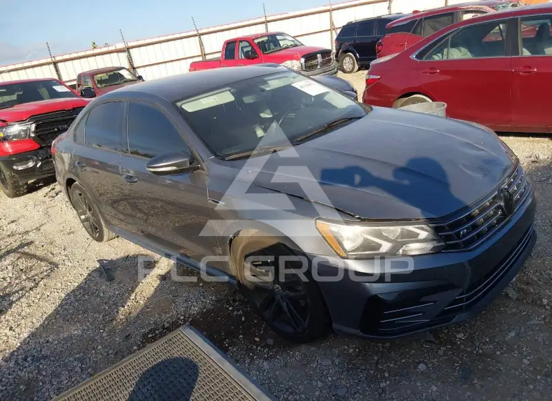 2018 Volkswagen Passat photo