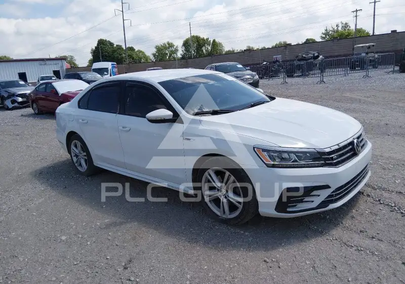2018 Volkswagen Passat photo