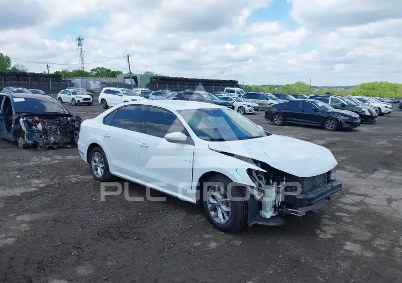 2018 Volkswagen Passat photo