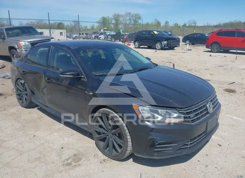 2018 Volkswagen Passat photo