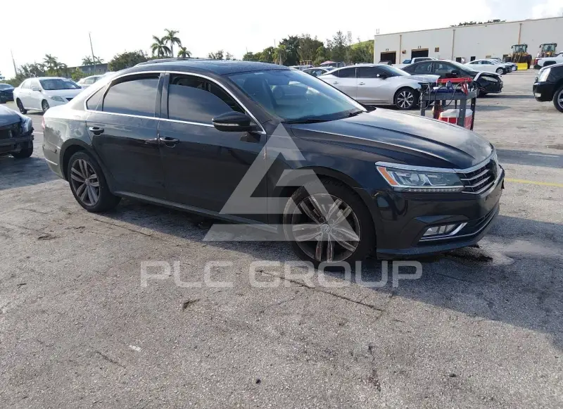 2018 Volkswagen Passat photo