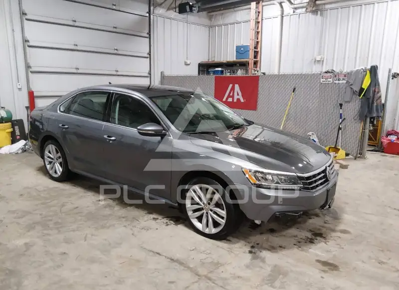 2018 Volkswagen Passat фото