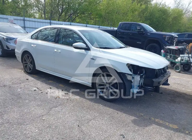 2018 Volkswagen Passat photo