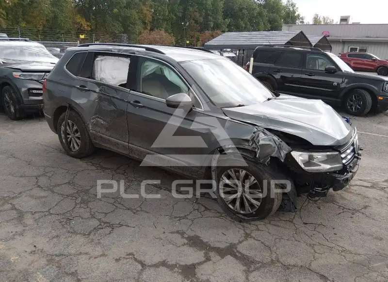 2018 Volkswagen Tiguan photo