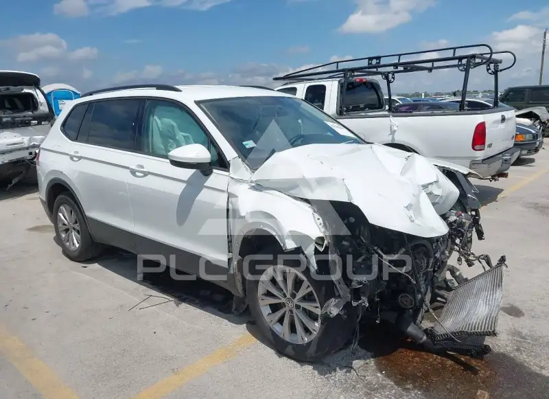 2018 Volkswagen Tiguan photo