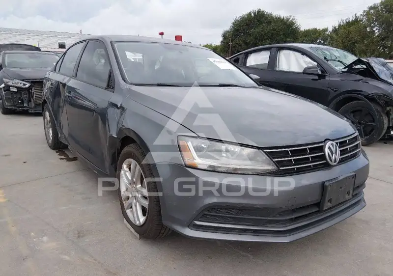 2018 Volkswagen Jetta photo