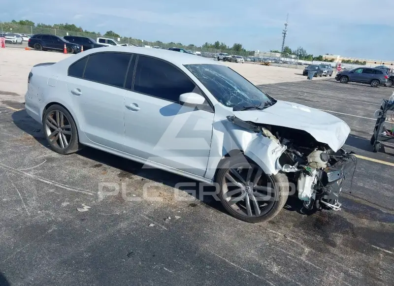 2018 Volkswagen Jetta photo