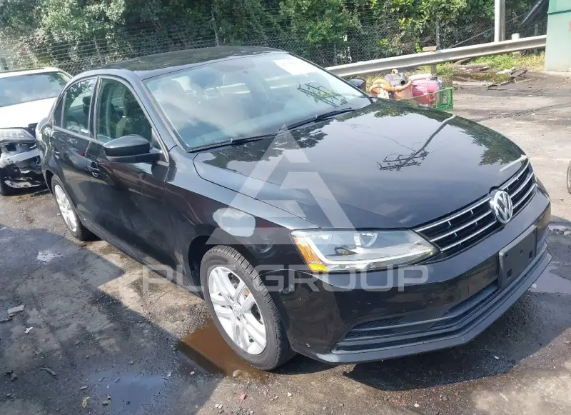 2018 Volkswagen Jetta photo