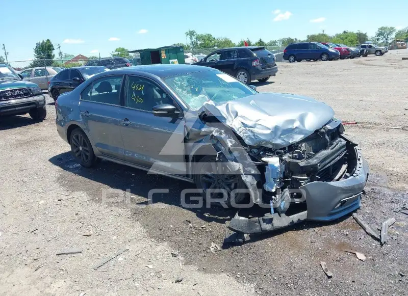 2018 Volkswagen Jetta photo