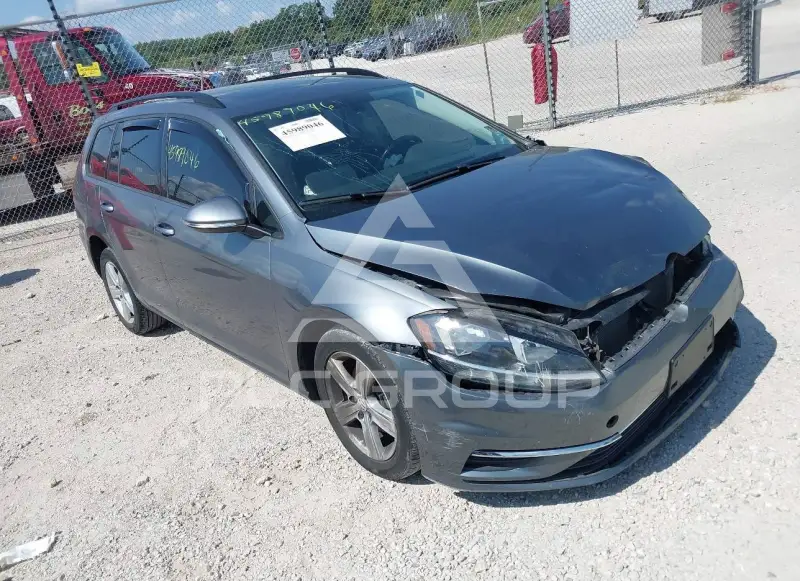 2018 Volkswagen GOLF photo