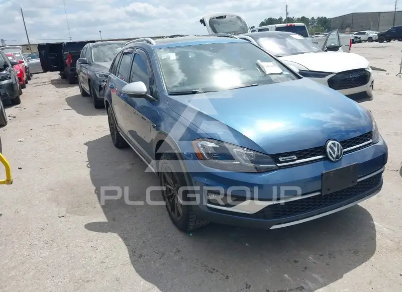 2018 Volkswagen GOLF photo
