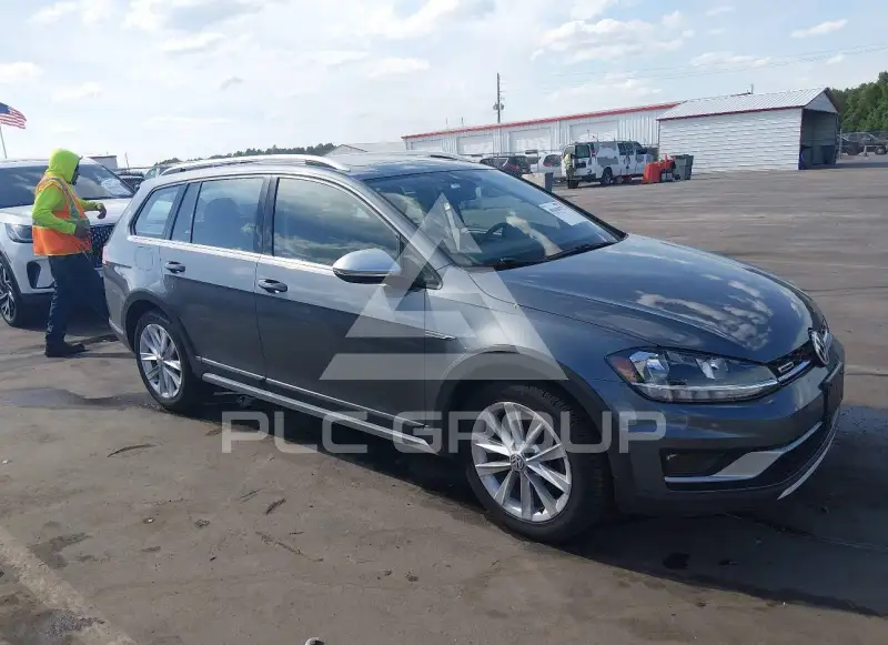 2018 Volkswagen GOLF фото