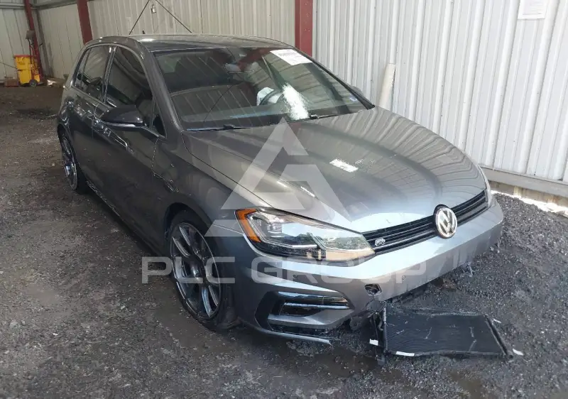2018 Volkswagen GOLF фото