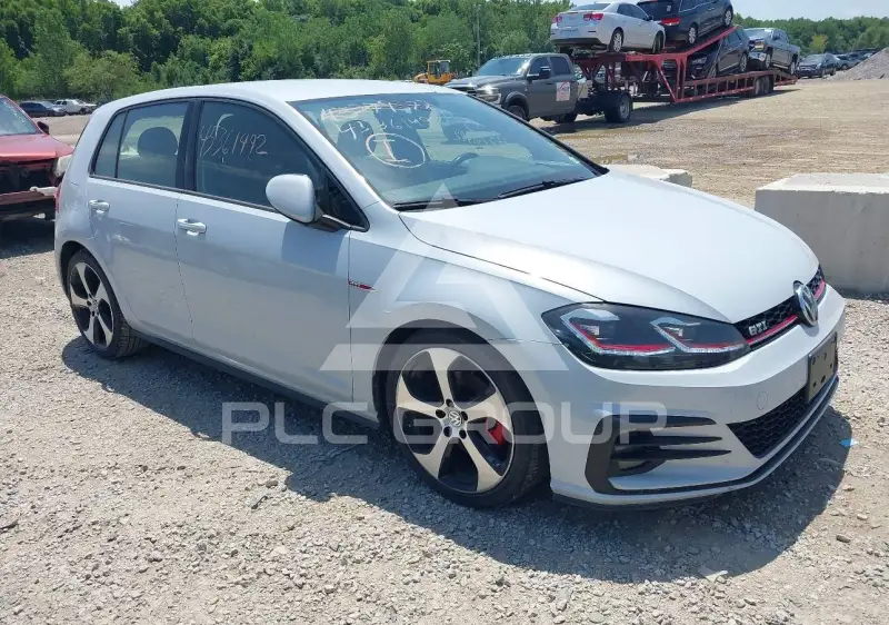 2018 Volkswagen GOLF фото