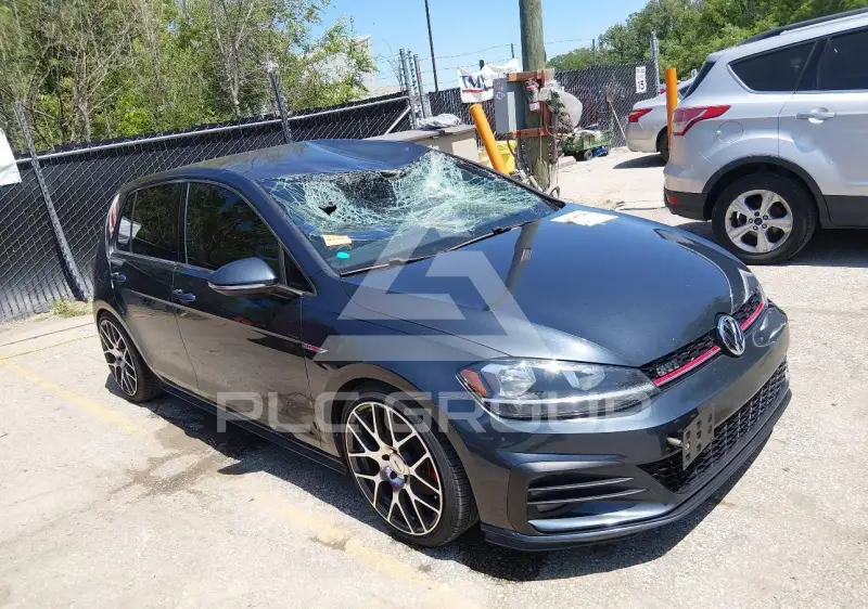 2018 Volkswagen GOLF фото