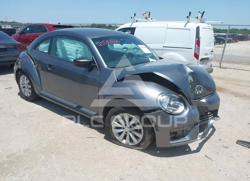 2018 Volkswagen BEETLE фото